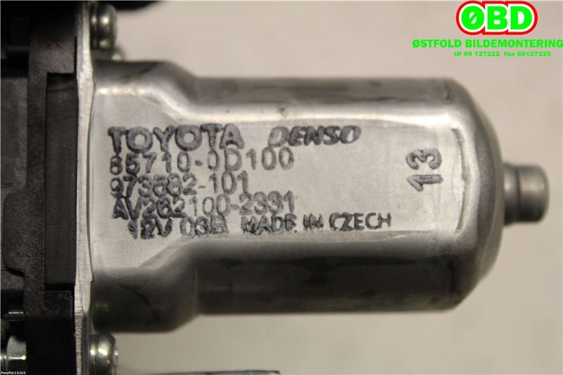 Ruteheis høyre foran til Toyota Yaris 2014-2020 (Type III, Fase 2)  (TOYOTA YARIS HYBRID|698100D300|)
