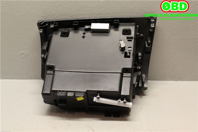 Hanskerom til Volvo V60/V60 CC 2013-2018 (Type I, Fase 2)  (VOLVO|8630202|)