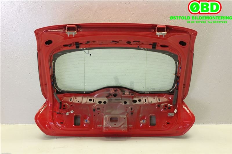 Bakluke til Volvo V40 2012-2019  (VOLVO V40 R-DESIGN|31457727|)