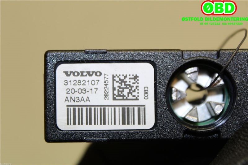 Antenne forsterker til Volvo V40 2012-2019  (VOLVO V40 R-DESIGN|31282107|)