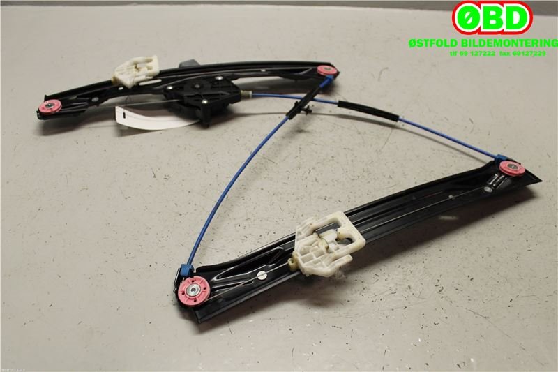 Ruteheis venstre foran til BMW 3-Serie 2012-2018 (F30/F31/F34) (F30/F31/F34) (BMW|51 33 7 281 885|)