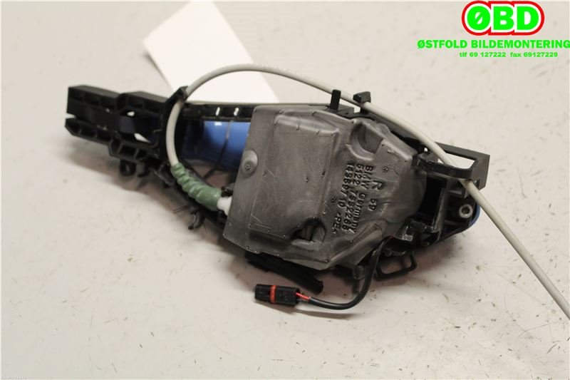 Dørhåndtak utv høyre bak til BMW 3-Serie 2012-2018 (F30/F31/F34) (F30/F31/F34) (BMW|51 21 7 207 562|51 21 7 242 568|)