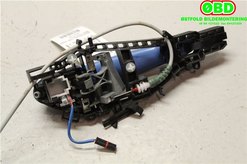 Dørhåndtak utv venstre bak til BMW 3-Serie 2012-2018 (F30/F31/F34) (F30/F31/F34) (BMW|51 21 7 207 561|51 21 7 242 567|)