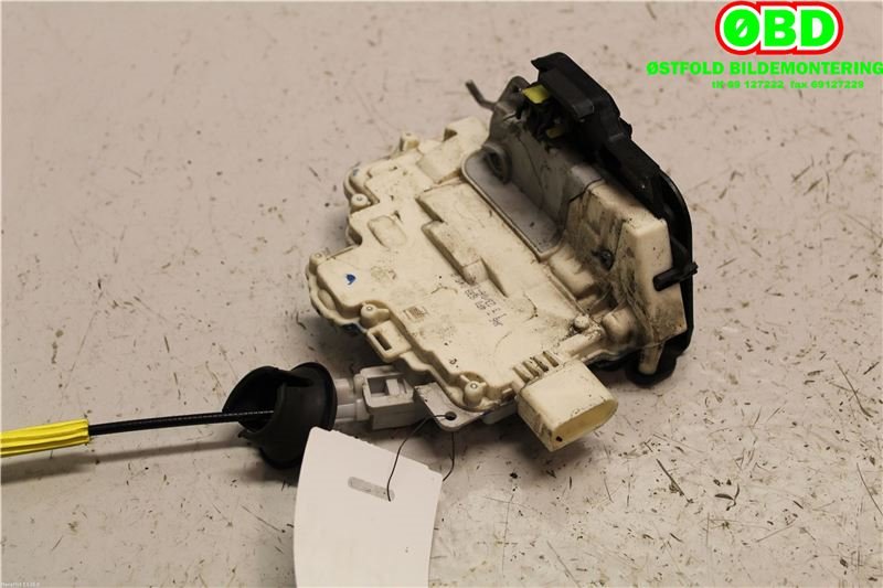 Låsekasse venstre bak til Audi A6, Allroad 2006-2008 (Type II, Fase 1) (C6) (C6) (AUDI|4F0 839 015 A||4F0839015A)