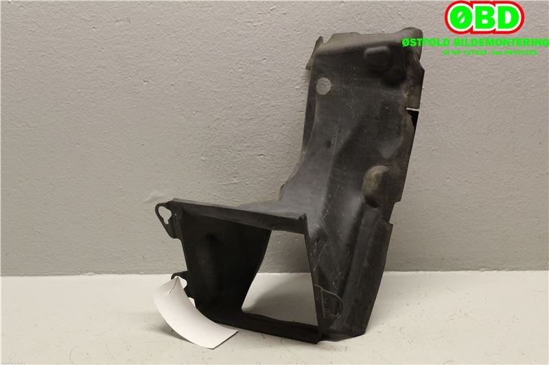 Diverse deler til Audi A6, Allroad 2006-2008 (Type II, Fase 1) (C6) (C6) (AUDI|4F0145333G|)