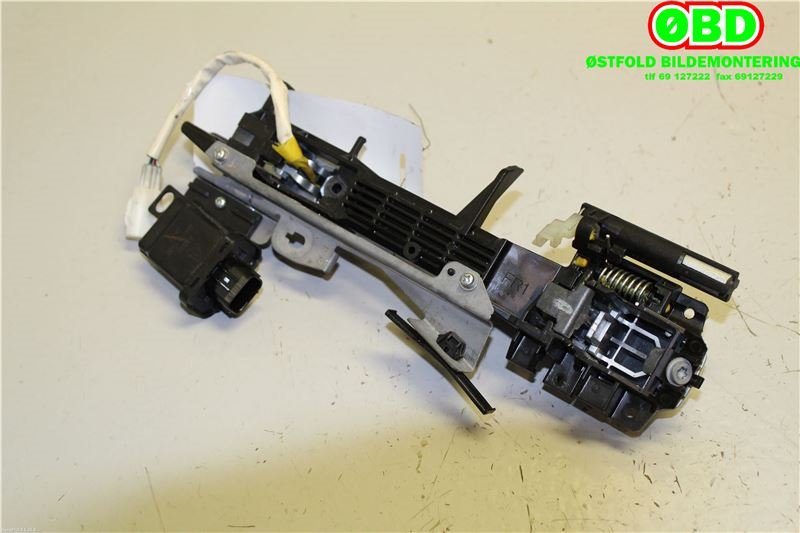 Dørhåndtak utv høyre foran til Subaru Forester 2008-2013 (Type III)  (SUBARU|61160FG040TI|61142AJ020|)