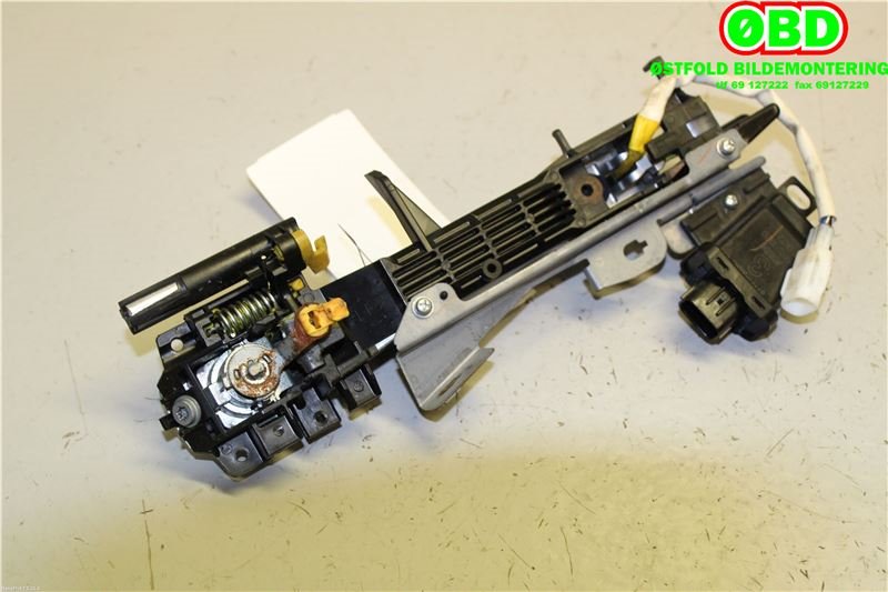 Dørhåndtak utv venstre foran til Subaru Forester 2008-2013 (Type III) (SUBARU|61160FG040TI|61142AJ030|)