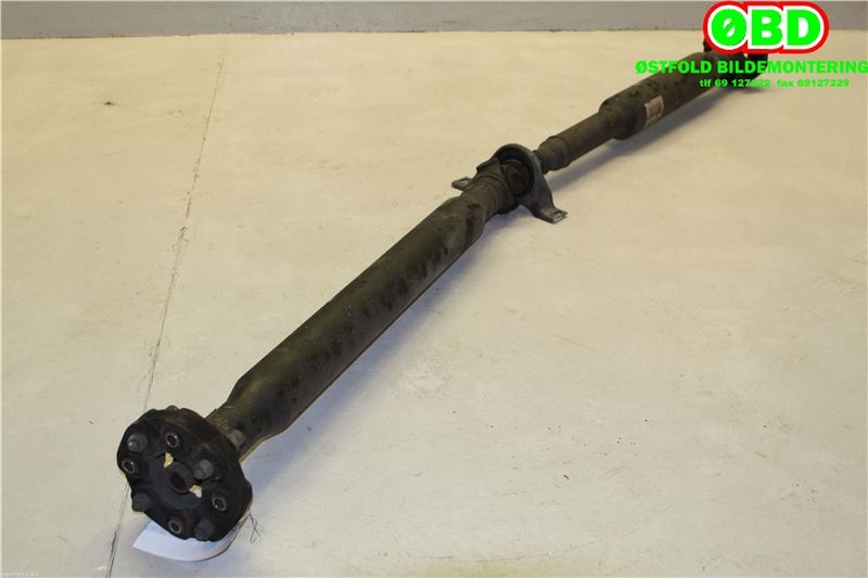 Mellomaksel til Mercedes S-Klasse 2005-2013 (W221) (W221) (MERCEDES|A 221 410 73 06|A 221 410 05 16|2214107306)
