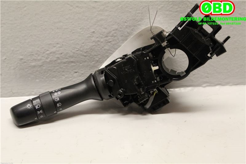 Bryter blink til Toyota RAV4 2009-2013 (Type III, Fase 2) (TOYOTA|8414042111|)