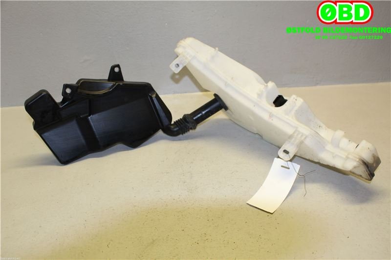 Spylertank til Audi A6 2011-2014 (Type IV, Fase 1) (C7) (C7) (AUDI|4G8 955 453 D|4G8 955 453 F|)