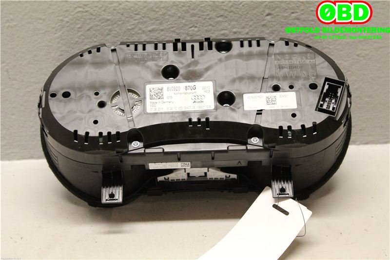 Instrumentpanel til Audi A3 2012-2016 (Type III, Fase 1)  (AUDI|8V0920870G|)