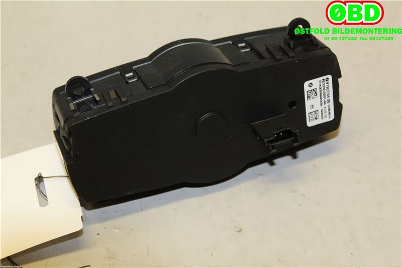 Bryter lys til BMW 5-Serie 2010-2017 (F10/F11) (F10/F11) (BMW||9192744)