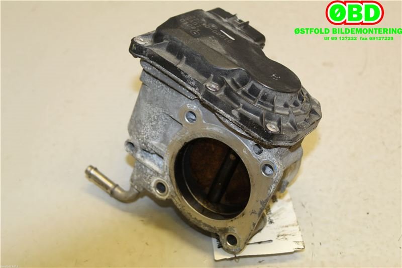 Spjeldhus til Toyota Avensis 2003-2008 (Type II)  (TOYOTA|220300D010|)