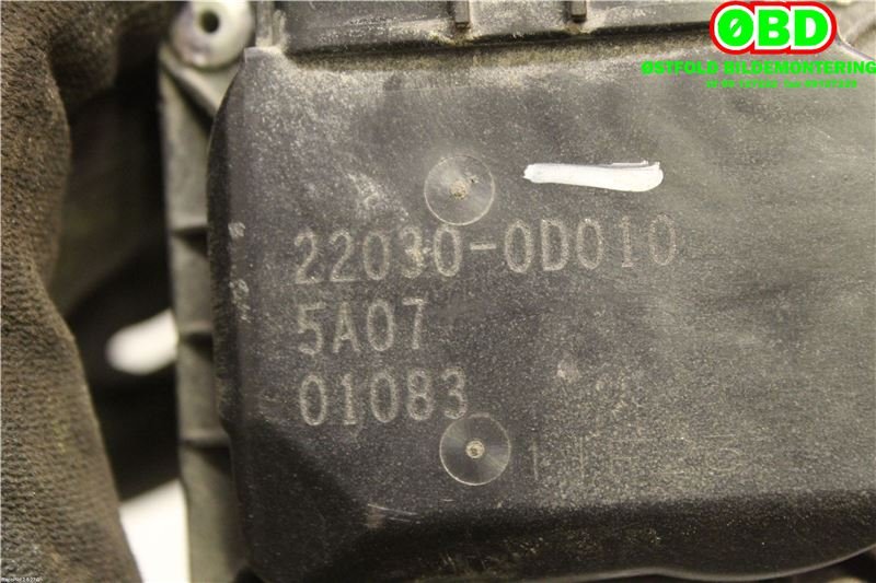 Spjeldhus til Toyota Avensis 2003-2008 (Type II)  (TOYOTA|220300D010|)