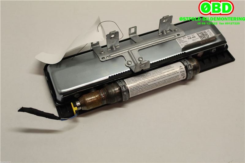 Airbag kne til VW Passat 2015-2019 (Fase 1) (B8) (B8) (VOLKSWAGEN|3G1 880 841 G||3G1880841E)