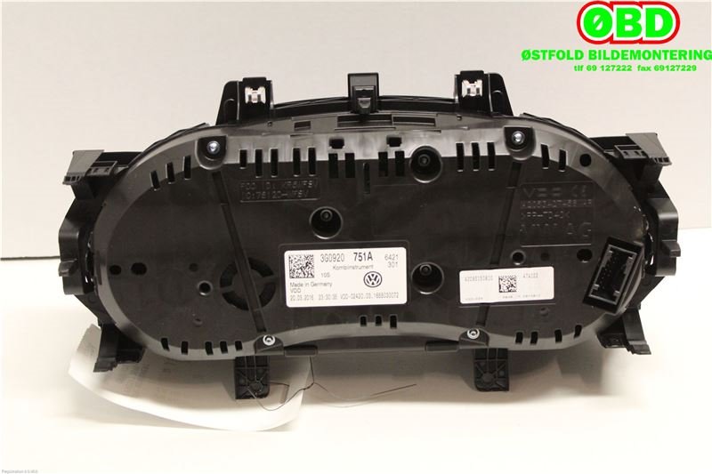 Instrumentpanel til VW Passat 2015-2019 (Fase 1) (B8) (B8) (VOLKSWAGEN|3G0 920 751 A||3G0920751A)