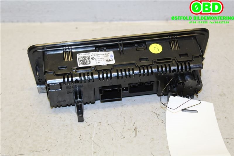 Varmeapparat betjening til Škoda Fabia 2014-2021 (Type III)  (SKODA|6V0 907 044 C||6V0907044C)