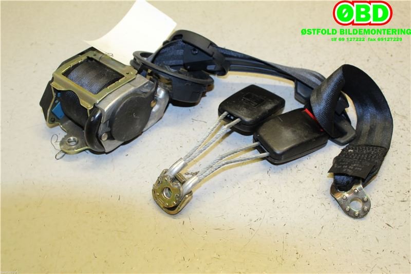 Sikkerhetsbelte bak midtre til Audi A8 1995-2002 (Type I) (AUDI|4D0857703C||4D0857807C)