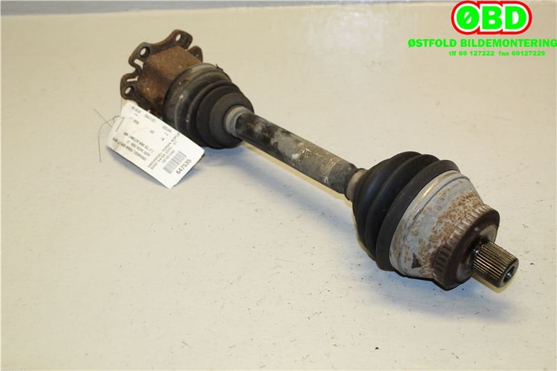 Drivaksel høyre foran til Audi A4 2004-2008 (Type III) (B7) (B7) (AUDI|8E0407452KX||8E0407272BA)