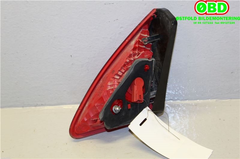 Baklykt venstre indre til Peugeot 3008 2009-2016 (Type I)  (PEUGEOT|6350 HE||9683461080)