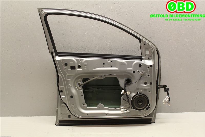 Dør venstre foran til Nissan Qashqai 2007-2010 (Type I, Fase 1)  (NISSAN|H0101EY1MA|H0101EY1MC|)