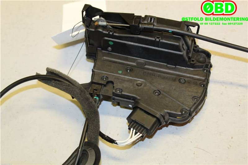 Låsekasse høyre bak til Renault Captur 2013-2020 (Type I)  (RENAULT|825008835R|805027072R)