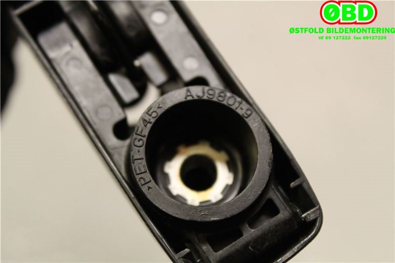Viskerarm bakrute til Toyota Yaris 2014-2020 (Type III, Fase 2)  (TOYOTA|852410D150|)