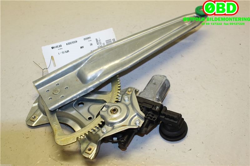 Ruteheis venstre bak til Toyota Yaris 2014-2020 (Type III, Fase 2)  (TOYOTA|698400D220|)