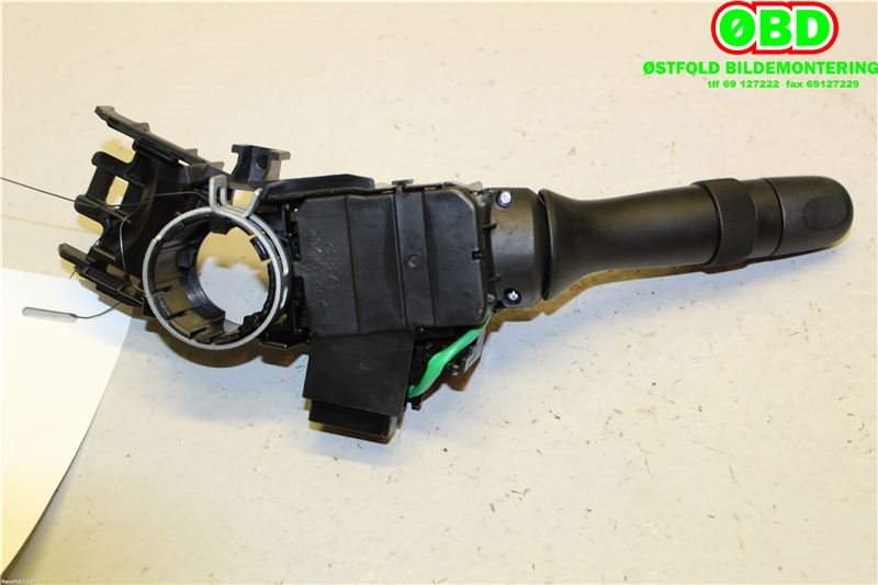 Bryter blink til Toyota Yaris 2014-2020 (Type III, Fase 2)  (TOYOTA|841400D320|)