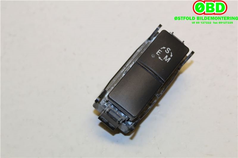Bryter Antispinn til Mercedes CLS 2011-2017 (C218) (C218) (MERCEDES|A 212 905 48 00||2129054800)