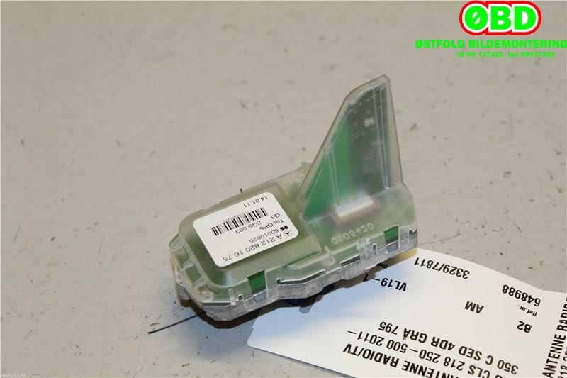 Antenne navigasjon til Mercedes CLS 2011-2017 (C218) (C218) (MERCEDES|A 212 820 16 75||2128201675)