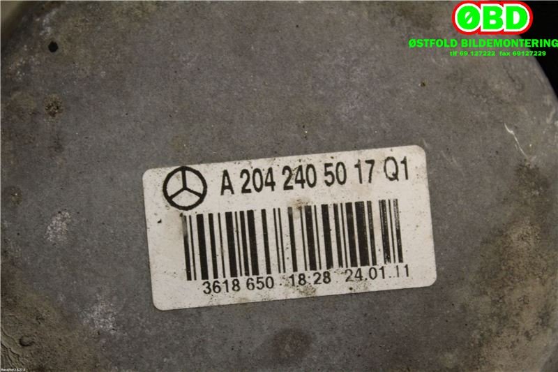 Motorfeste til Mercedes CLS 2011-2017 (C218) (C218) (MERCEDES|A 204 240 50 17|A 204 240 60 17|2042405017)