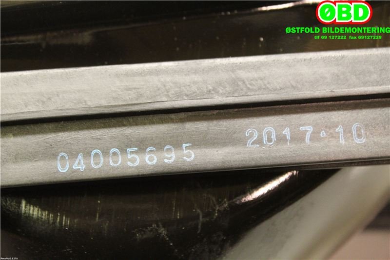 Frontlykt høyre halogen til VW Transporter / Caravelle 1990-2003 (T4) (T4) 