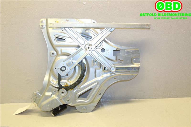 Ruteheis venstre foran til Hyundai Ix35 2010-2015 (HYUNDAI|824112S000|)