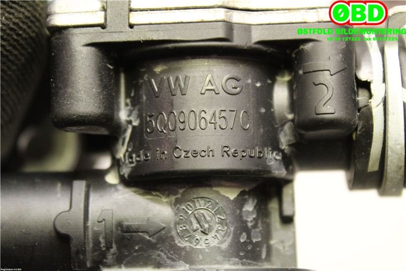 Diverse deler til VW Passat 2015-2019 (Fase 1) (B8) (B8) (VOLKSWAGEN|5Q0 906 457 C||5Q0906457C)