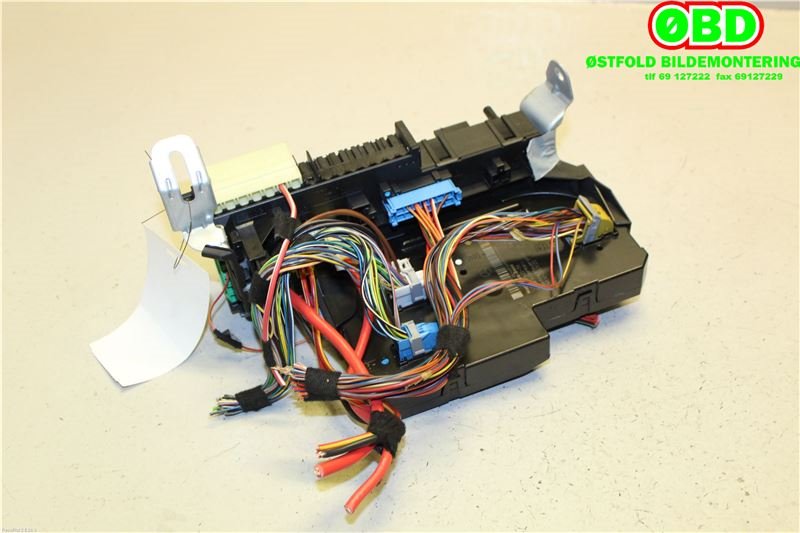 Sikringsboks til Mercedes E-Klasse 2009-2013 (Fase 1) (W212) (W212) (MERCEDES|A 212 900 37 02|A 212 906 06 05|2129003702)