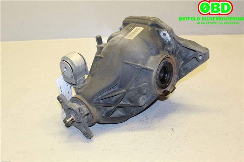 Kardang klokke bak til Mercedes E-Klasse 2013-2016 (Fase 2) (W212) (W212) (MERCEDES|A 204 350 13 14|)