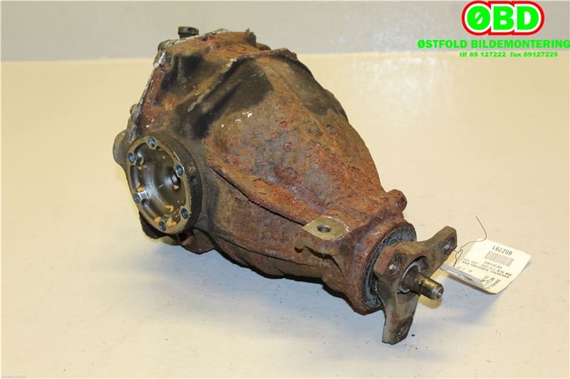 Kardang klokke bak til Mercedes SLK 1997-2004 (R170) (R170) (MERCEDES|A 202 350 89 14|)