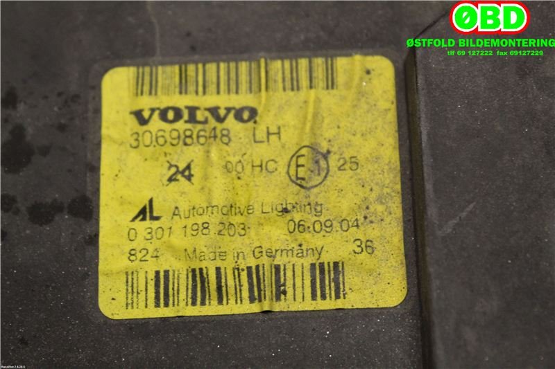 Frontlykt venstre halogen til Volvo V50 2004-2007 (Fase 1) (VOLVO||30698648)