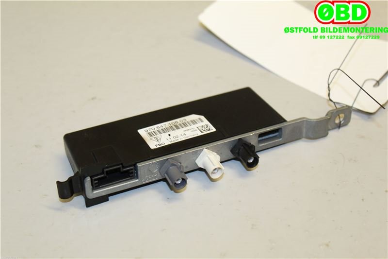 Antenne forsterker til Porsche Panamera, 2009-2017 (Type I) (970) (970) (PORSCHE|)