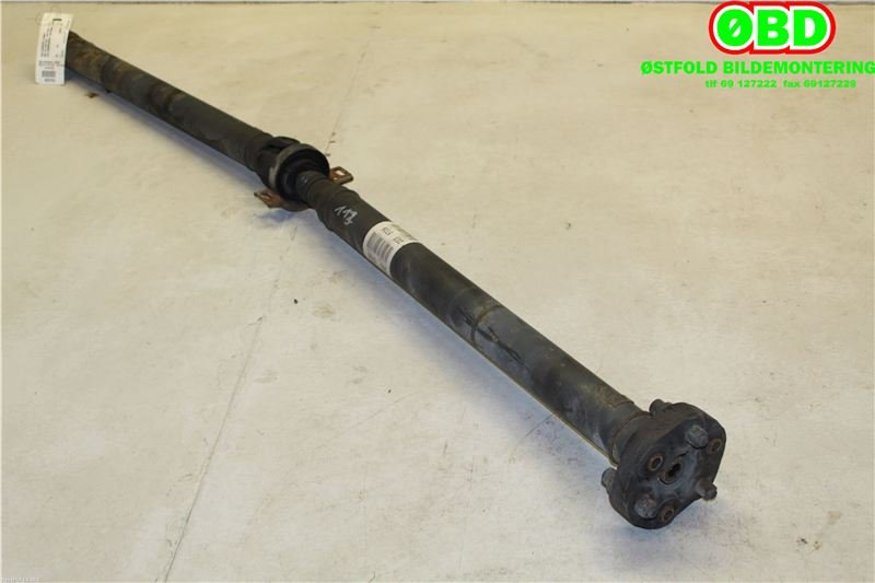 Mellomaksel til Mercedes CLK 2002-2009 (C209) (C209) (MERCEDES|A 203 410 57 06|A 203 410 10 16|2034105706)