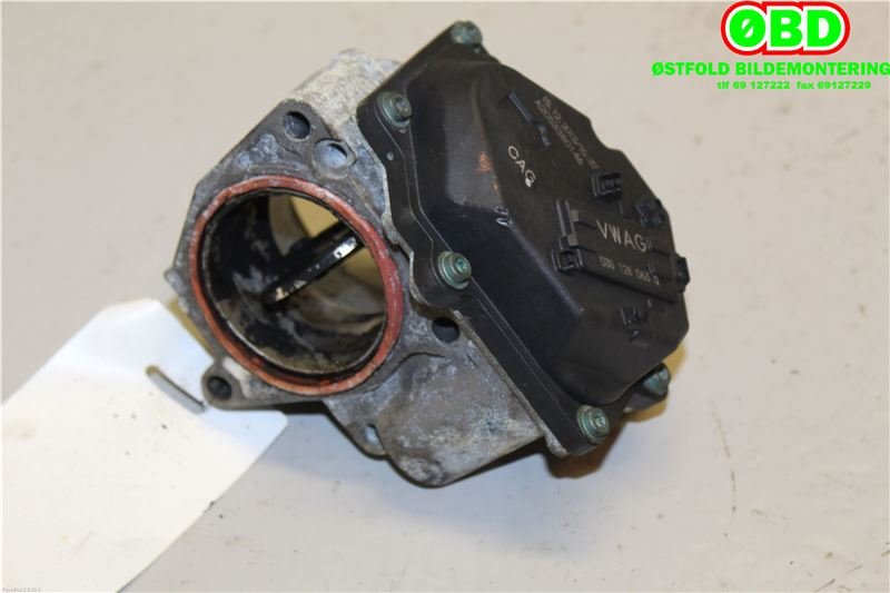 Spjeldhus til VW Transporter / Caravelle 2003-2009 (Fase 1) (T5) (T5) (VOLKSWAGEN|03G 128 063 Q||03G128063Q)