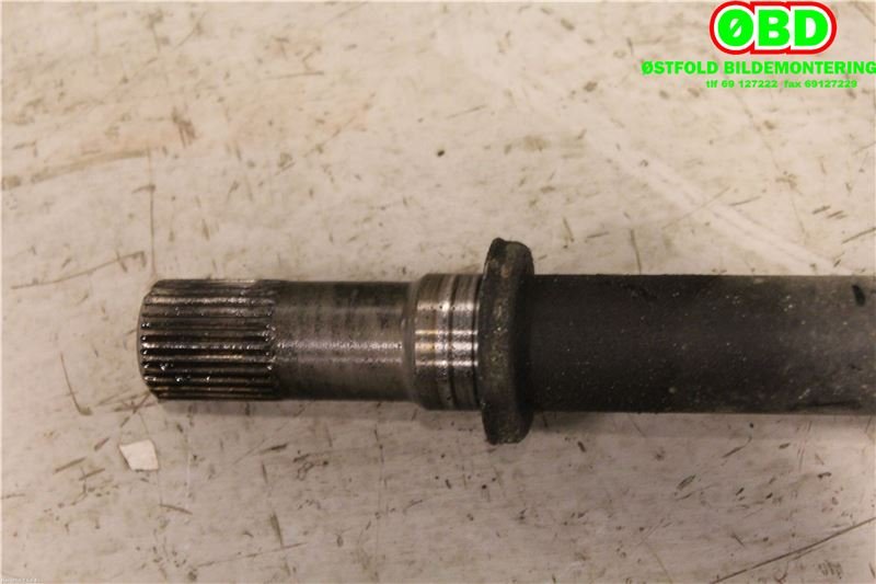Drivaksel høyre foran til Nissan Primera 2002-2007 (P12) (P12) (NISSAN|39100AV611|)