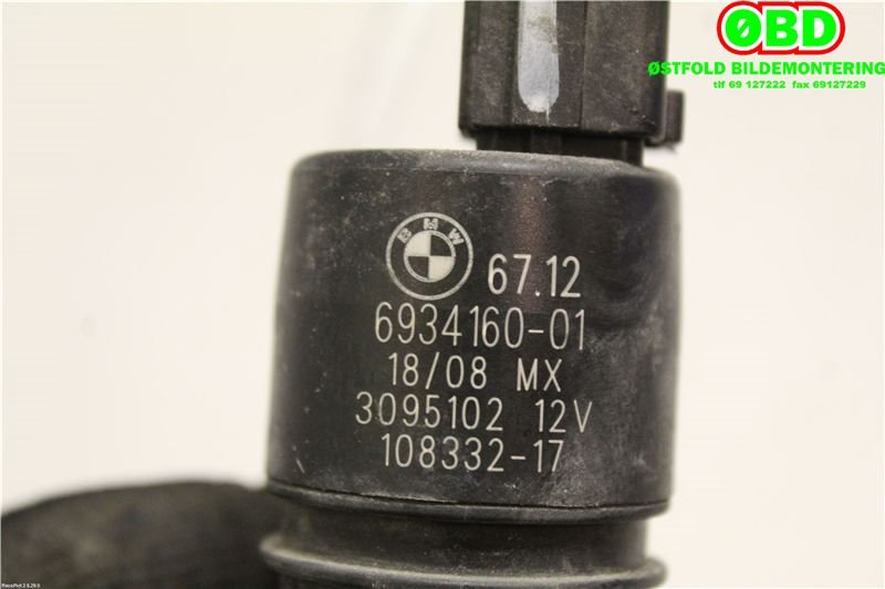 Spylerpumpe foran til BMW X5 2007-2013 (E70) (E70) (BMW|67126934160|)