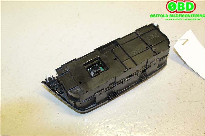 Varmeapparat betjening til Toyota RAV4 2013-2015 (Type IV, Fase 1)  (TOYOTA|5590042410|)