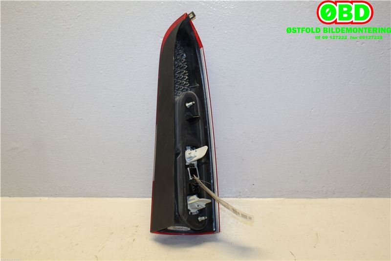 Baklykt venstre til Volvo V70 2005-2007 (Type II, Fase 2)  (VOLVO|30655374|)