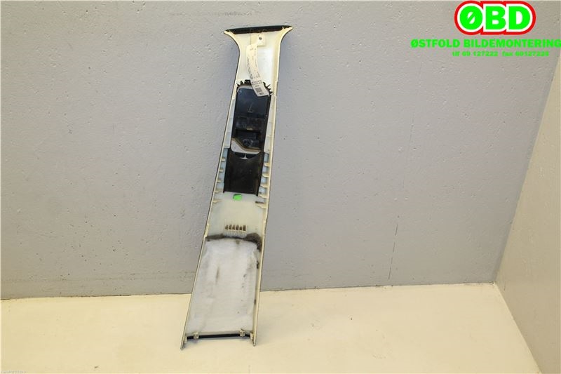 Innredning diverse til Mercedes ML, 2005-2011 (W164) (W164) (MERCEDES|A 164 690 97 25)