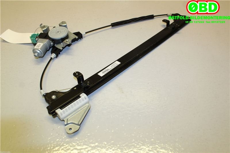 Ruteheis venstre foran til Nissan NV200 2010-2019  (NISSAN|80721BJ00B|)