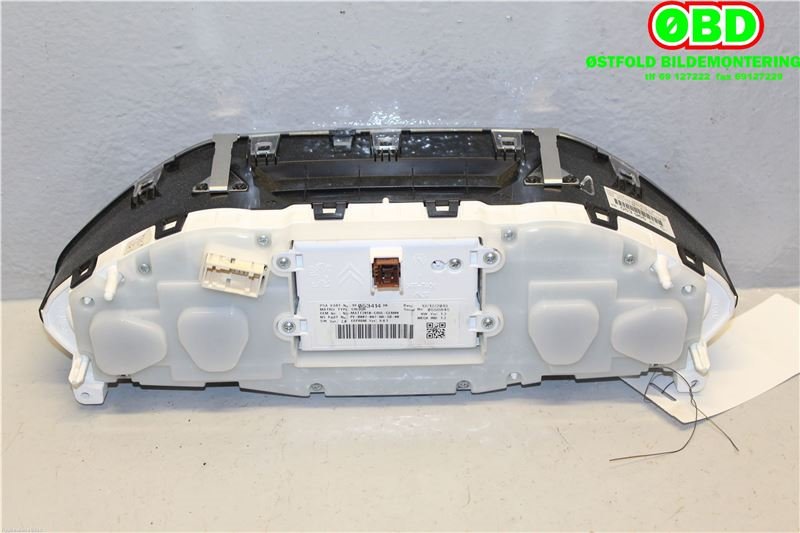 Instrumentpanel til Peugeot 2008 2013-2019 (Type I)  (PEUGEOT|9678077980|9822703980|9805341480)