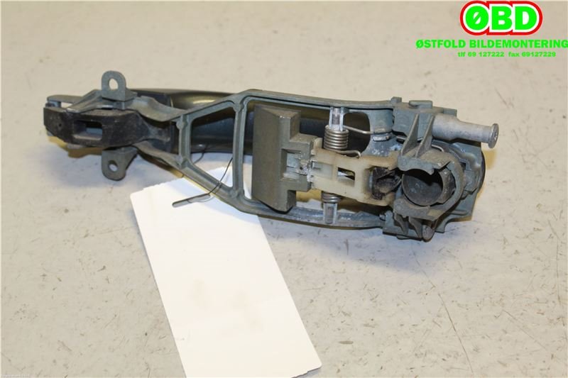 Dørhåndtak utv høyre bak til VW Touareg 2003-2007 (Type I, Fase 1)  (VOLKSWAGEN|7L6 837 205 C|7L0 839 886 B|)